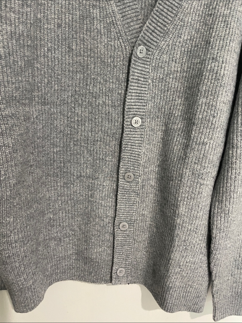 Men's Gray Ribbed V-Neck Button-Front Cardigan - Picture 3 of 6